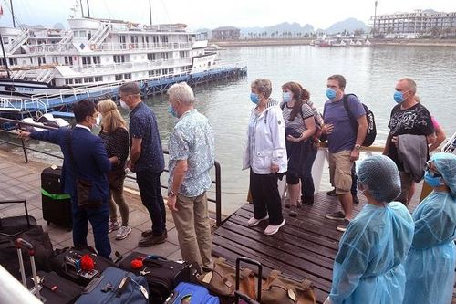 Khách du lịch hủy tour: Doanh nghiệp lữ hành kẹt cứng