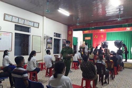 Nghệ An: Tăng cường kiểm soát phòng dịch tại điểm cấp căn cước công dân
