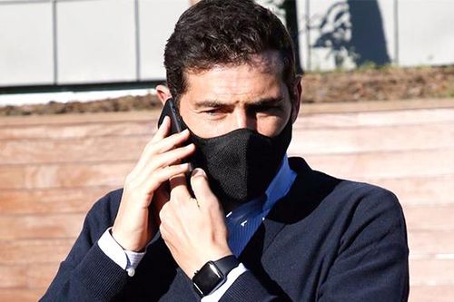 Casillas vào viện vì đau tim