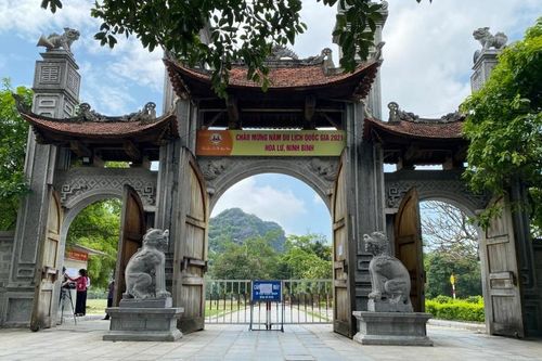 Các điểm du lịch nổi tiếng ở Ninh Bình tạm dừng đón khách