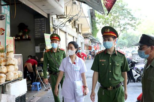Hà Nội tăng cường phòng, chống dịch tại các điểm kinh doanh