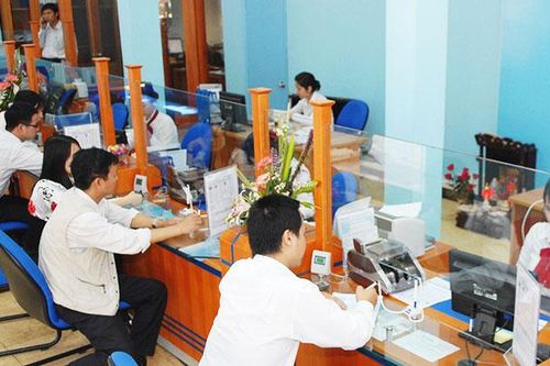 Dư nợ tín dụng tiếp tục tăng cao