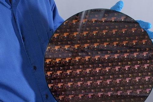 IBM công bố công nghệ chip xử lý 2 nanometer đầu tiên trên thế giới