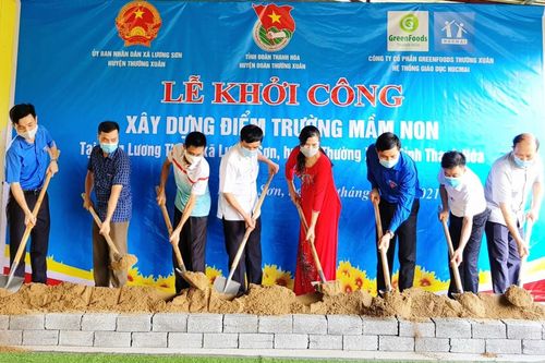 Giúp trẻ vùng cao Thanh Hóa có trường mới