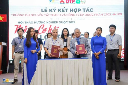 Rộng mở cơ hội nghề nghiệp cho sinh viên ngành Dược học trường ĐH Nguyễn Tất Thành