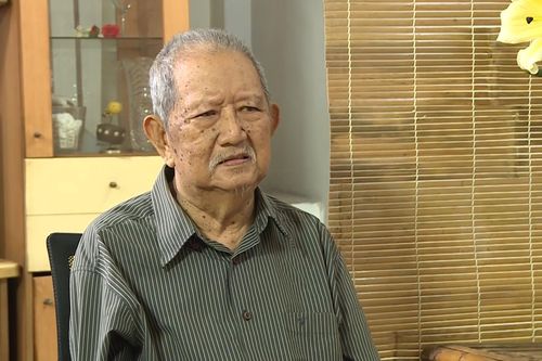 Mạc Can tuổi 76: Cô đơn, bệnh tật, 'cầu sống lâu để viết sách'