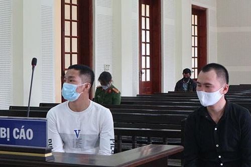 Đôi bạn 'dắt nhau' vào tù vì ma túy