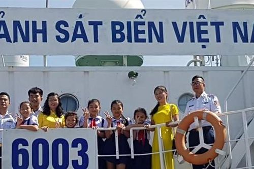 Khơi dậy khát vọng cống hiến trong trường học