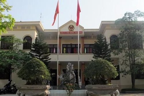 Vĩnh Phúc: Đình chỉ chủ tịch phường vì không liên lạc được khi đang chống dịch