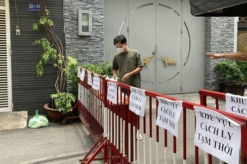 Nhân viên quán bar tái dương tính Covid-19, phong tỏa hẻm ở quận 3