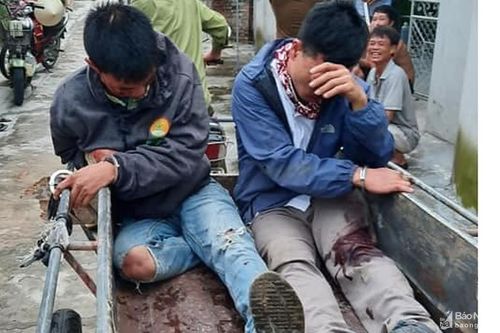 Nghệ An: Người dân mật phục, bắt giữ hai 'cẩu tặc'
