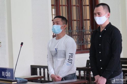 Theo bạn vào tù vì 'cả nể'