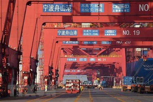 Trung Quốc: Hoạt động xuất nhập khẩu khởi sắc trong tháng Tư