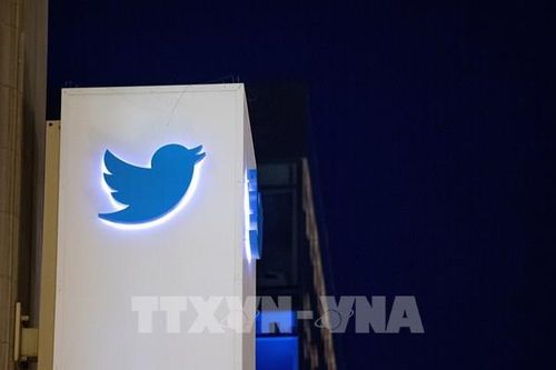 Twitter đình chỉ các tài khoản chia sẻ liên kết từ cựu Tổng thống Mỹ D. Trump