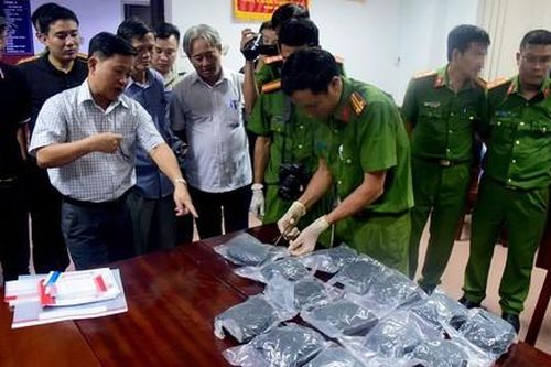 Đối tượng nhiễm HIV vận chuyển 9,7kg ma túy lãnh án chung thân