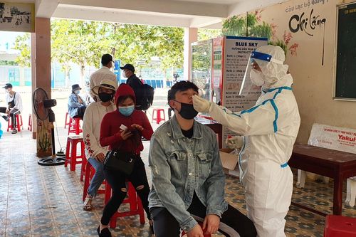 Đà Nẵng xét nghiệm COVID-19 tất cả nhân viên massage, vũ trường, karaoke