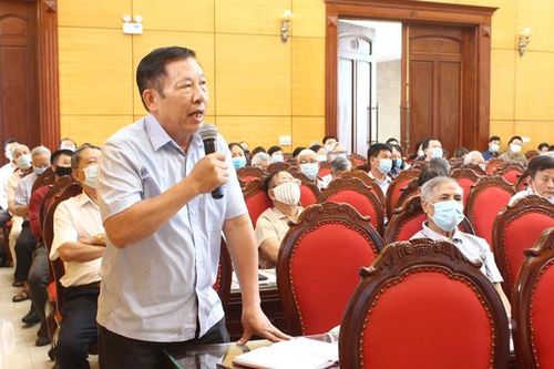 Người ứng cử đại biểu Quốc hội khóa XV tiếp xúc cử tri quận Tây Hồ