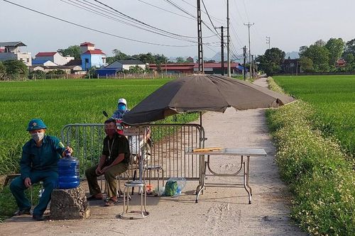 Huyện Chương Mỹ phong tỏa thôn Yên Lạc, xã Đồng Lạc để chống dịch Covid-19