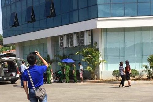 Sơn La: Người phụ nữ trẻ tử vong sau khi nhảy từ tầng 7 tòa nhà xuống đất