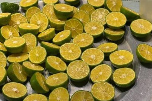 Chanh đang mùa giá rẻ như cho, mua về làm theo cách này để cả năm vẫn tươi nguyên, hương vị không đổi