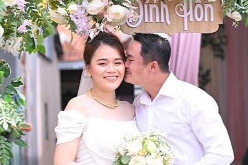 Lễ đính hôn của quán quân Thách thức danh hài Ngân Thảo