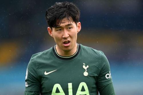 Leeds 3-1 Tottenham: Son không cứu nổi 'Gà trống'