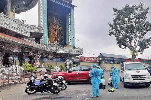 Bệnh nhân 3141 đi tham quan nhiều nơi tại Đà Lạt