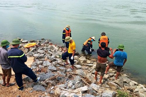 Tìm thấy nam thanh niên bị đuối nước ở Cẩm Thủy