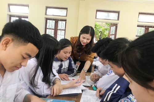 Ôn luyện môn Lịch Sử: Cần học 'cuốn chiếu', nắm chắc từng phần