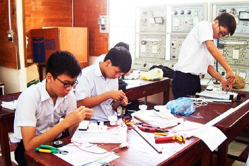 Đồng bộ giải pháp nâng cao chất lượng giáo dục hướng nghiệp, phân luồng học sinh