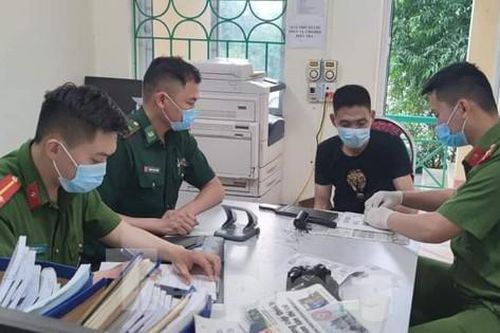 Phát hiện đối tượng truy nã trà trộn trong nhóm người nhập cảnh trái phép