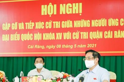 Thủ tướng mong người dân không lo lắng khi tiêm vắc xin phòng COVID-19