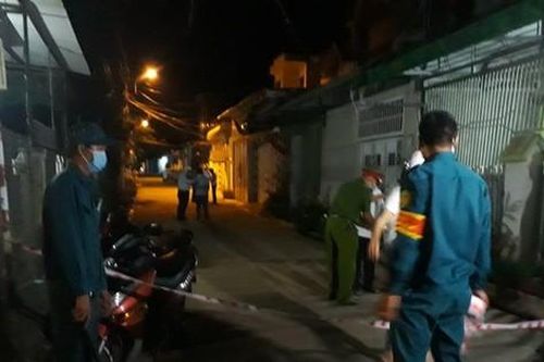 Phong tỏa, phun khử khuẩn nơi lưu trú ca dương tính với SARS-CoV-2 ở Đắk Lắk