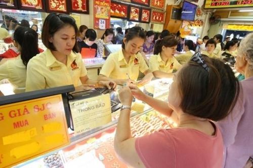 Giá vàng hôm nay 8/5: Giữ đà tăng mạnh