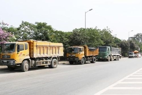 Bốn cựu thanh tra giao thông vụ 'bảo kê' logo 'xe vua' chuẩn bị hầu tòa