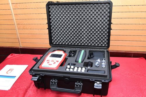 Bàn giao 4 máy quang phổ phát hiện hóa chất cho hải quan Việt Nam