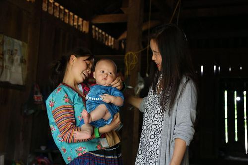 Vì một môi trường an toàn cho bà mẹ và trẻ em vùng dân tộc thiểu số