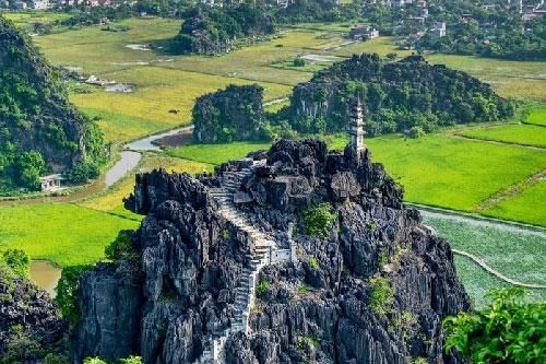 Vẻ đẹp của 'vạn lý trường thành' tại Ninh Bình: Mị nào còn trẻ, đi ngay kẻo phí hoài thanh xuân
