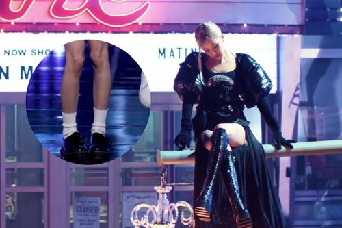 Dân mạng hết hồn với đôi chân gầy gò của Rosé (BlackPink)