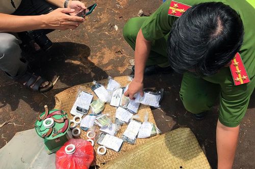 Công an TP. Long Xuyên triệt xóa tụ điểm đá gà tại cồn Phó Ba