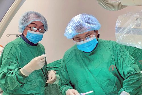 An Giang lần đầu tiên cấy 'máy tạo nhịp tim tái đồng bộ có khử rung CRT-D' cứu sống bệnh nhân suy tim nặng