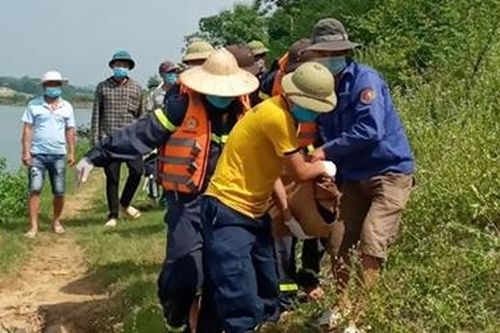 Tìm thấy thi thể nam thanh niên đuối nước tại Cẩm Thủy