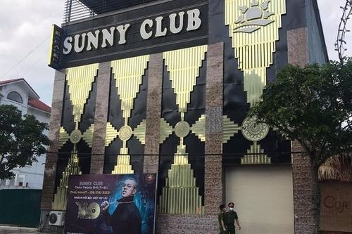 Thêm 4 ca nghi mắc COVID-19 liên quan quán karaoke Sunny và massage Hoa Sen