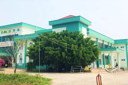 Quảng Nam: Cách ly 20 F1 của nhân viên thẩm mỹ viện, khử trùng nhà bệnh nhân
