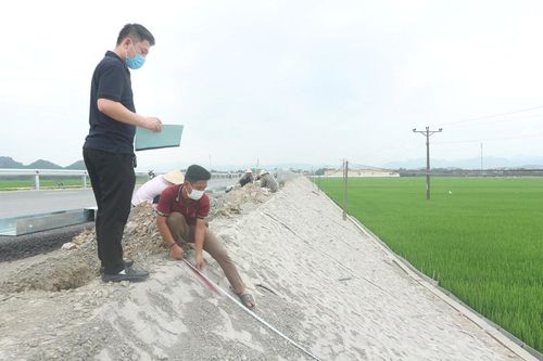 Giữ an toàn hệ thống đê điều