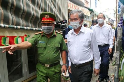 Lãnh đạo TP.HCM thăm hỏi gia đình trong vụ hỏa hoạn khiến 8 người tử vong