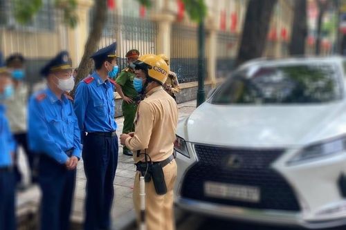 Lái xe Lexus thách thức tổ công tác tường trình gì với cơ quan Công an?