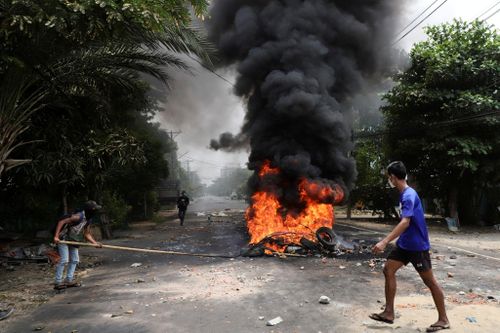 Chính quyền Myanmar gọi nhóm đối lập là 'khủng bố'