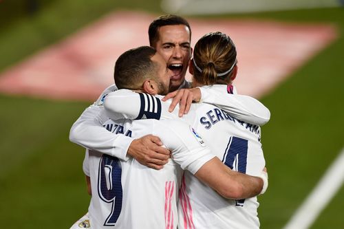 Chờ cú nước rút của Real Madrid