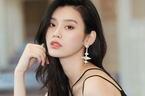 Siêu mẫu Hề Mộng Dao mang thai lần 2